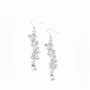 ❣️Long Silver and white rhinestones Dangle Earrings❣️